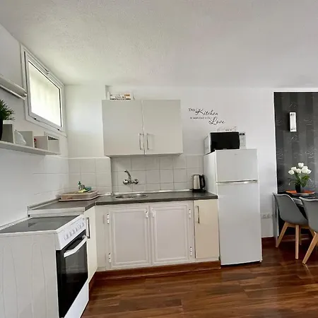 Excellent El Dorado Apartment
